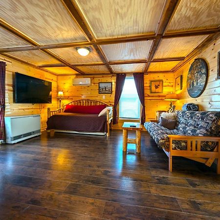 Yellowstone Treasure Guesthouses On The River Gardiner Exterior photo